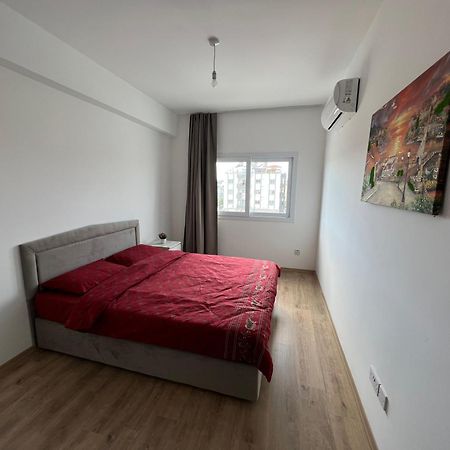 Tetris Apartment Spacious Comfortable Nicosia Room photo