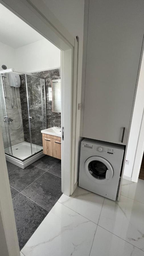 Tetris Apartment Spacious Comfortable Nicosia Exterior photo