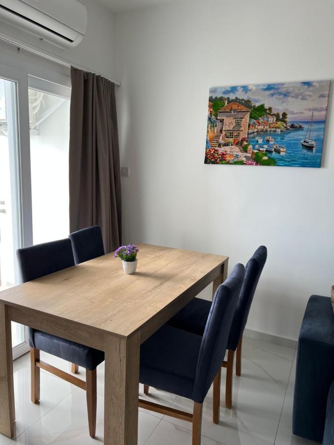 Tetris Apartment Spacious Comfortable Nicosia Exterior photo