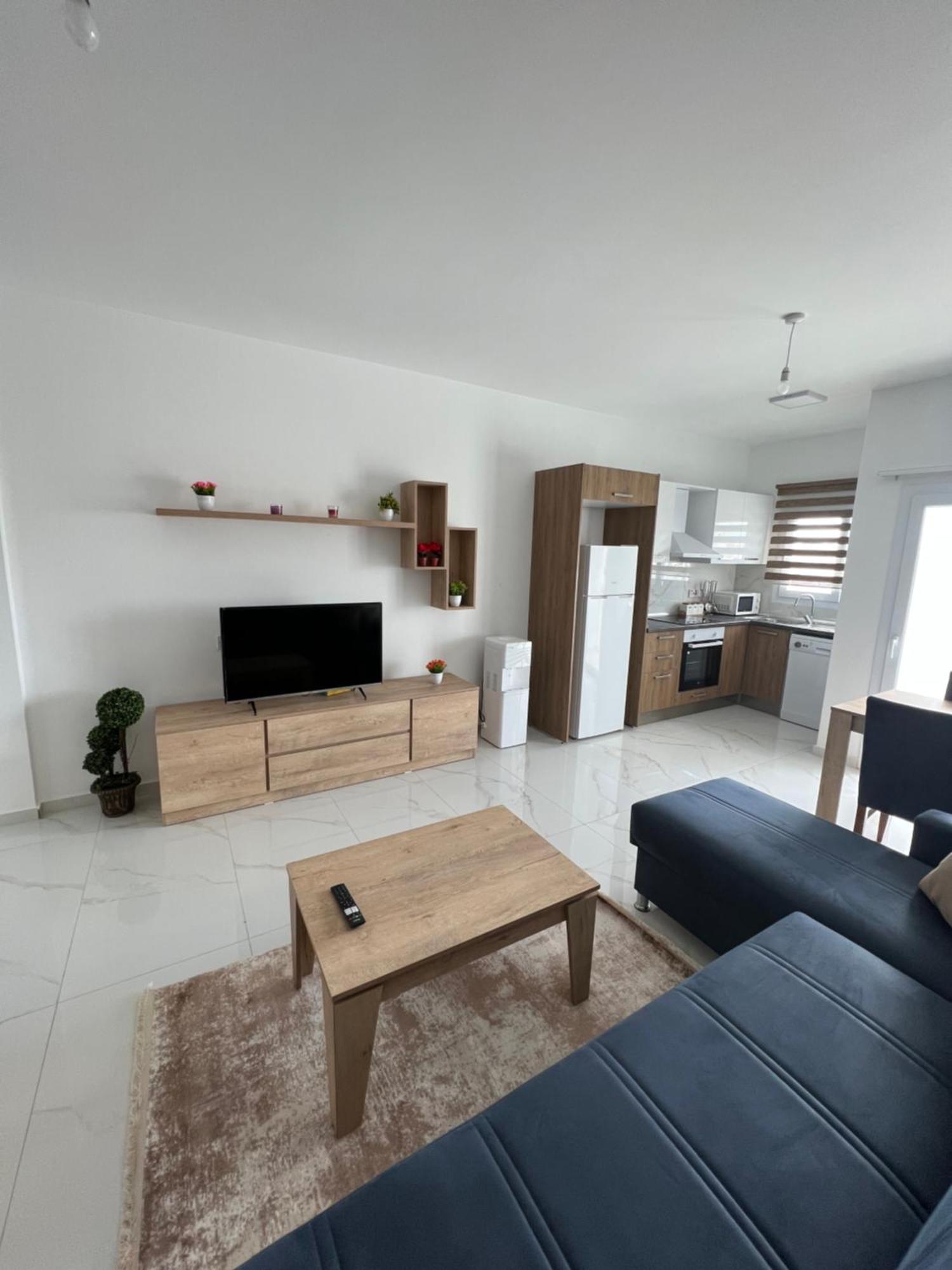 Tetris Apartment Spacious Comfortable Nicosia Room photo